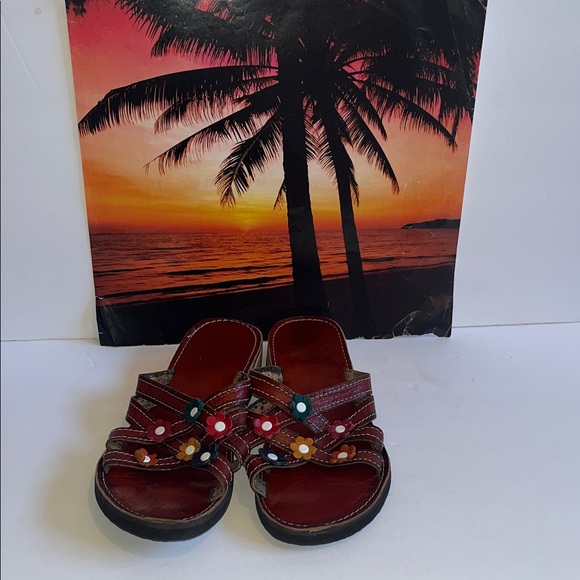 handmade leather from Mexico Shoes - All genuine leather handmade in Mexico brown& colorful floral Women's flip flops